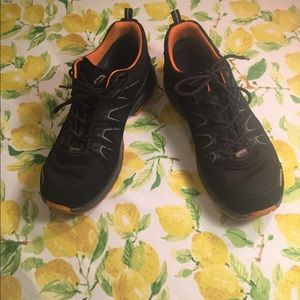 LOWA Men’s Tennis Shoes